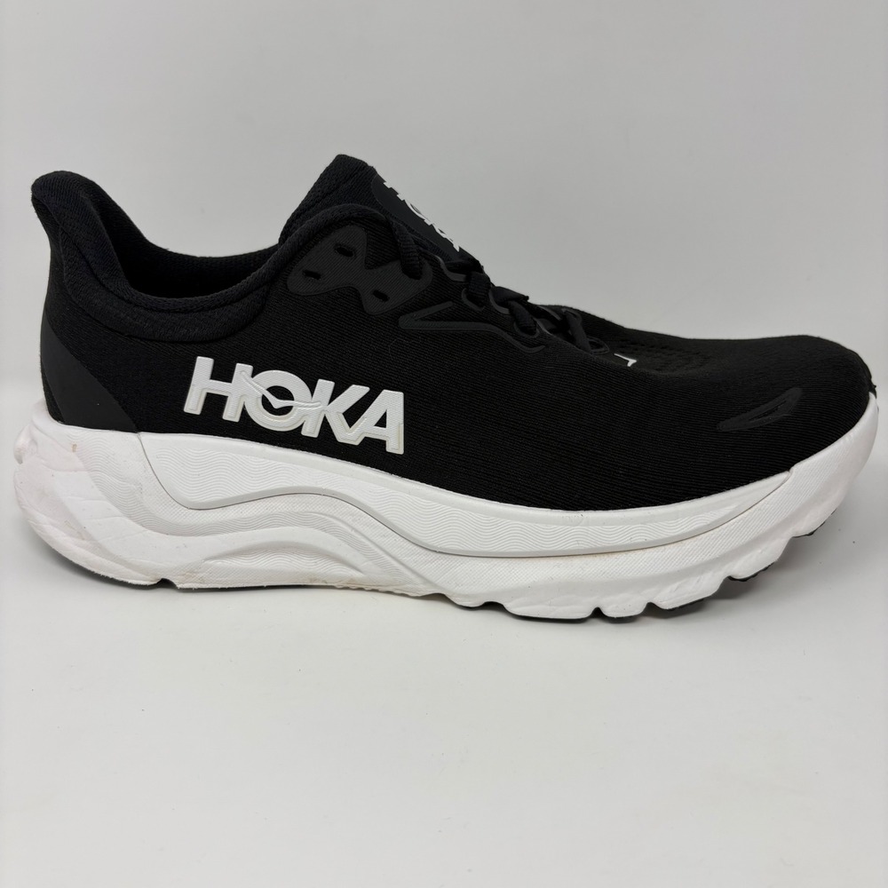 Hoka Arahi 8 Womens Size 10 Black White Athletic Running Shoes (1123195 BWHT)